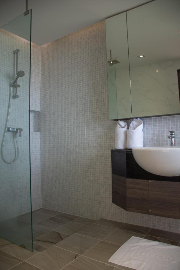 Hotel Santosa Detox Retreat Phuket Exterior foto